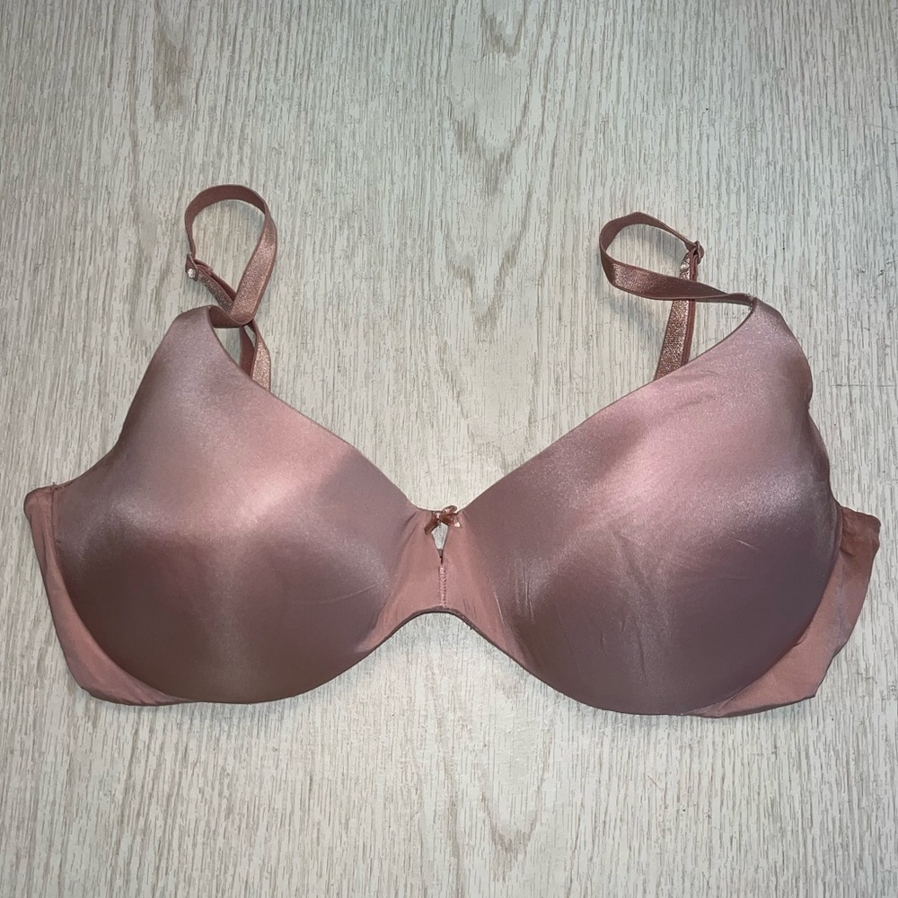 VICTORIA’s SECRET nude/tan dream angels push up bra size 36D